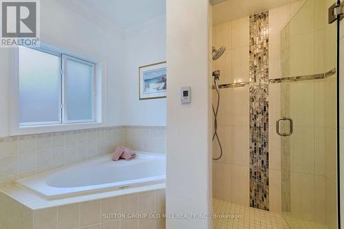 128 Carmela Avenue, Richmond Hill, ON - Indoor Photo Showing Bathroom
