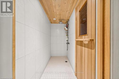 677 Powell Court, Burlington, ON - Indoor