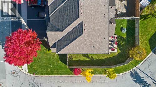 518 Sandcherry Drive, Burlington, ON - Outdoor