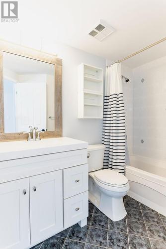 278 - 30 Stadium Road, Toronto, ON - Indoor Photo Showing Bathroom