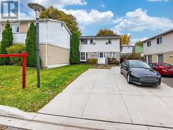 11 HECTOR COURT  Brampton, ON L6S 1P1