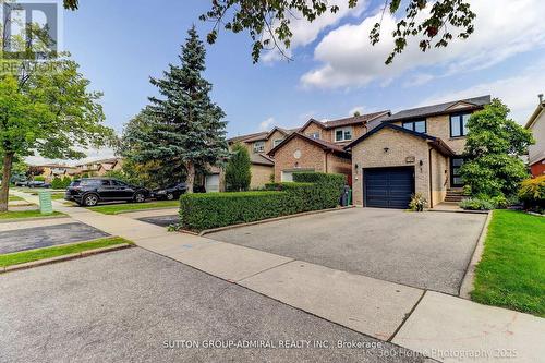 709 Greycedar Crescent, Mississauga, ON - Outdoor With Facade