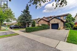 709 GREYCEDAR CRESCENT  Mississauga, ON L4W 3J4