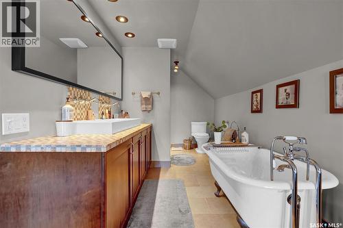 2736 Regina Avenue, Regina, SK - Indoor Photo Showing Bathroom
