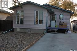1220 Courtney STREET  Regina, SK S4T 7R9