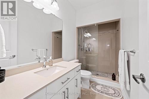 545 Clifford Perry Place, Newmarket, ON - Indoor Photo Showing Bathroom