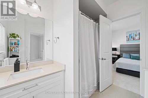 545 Clifford Perry Place, Newmarket, ON - Indoor Photo Showing Bathroom