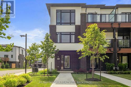 2 SIDNEY ROSE COMMON N  St. Catharines (Glendale/Glenridge), ON L2T 0B3