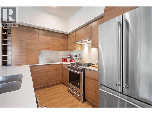 1925 Enterprise Way Unit# 302, Kelowna, BC - Indoor Photo Showing Kitchen With Double Sink