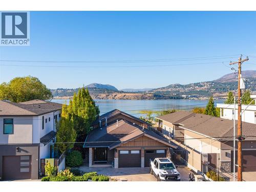 985 Manhattan Drive, Kelowna, BC - Outdoor With Body Of Water