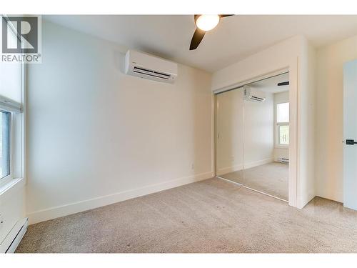 985 Manhattan Drive, Kelowna, BC - Indoor Photo Showing Other Room