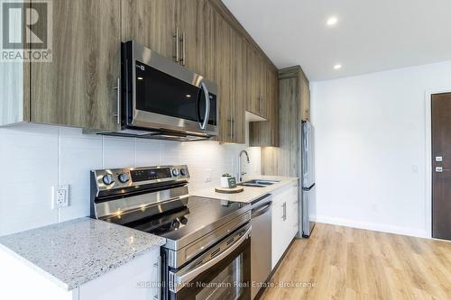 216 - 525 New Dundee Road, Kitchener, ON - Indoor Photo Showing Kitchen With Double Sink With Upgraded Kitchen