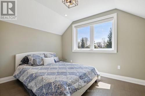 115 Rankin'S Crescent, Blue Mountains, ON - Indoor Photo Showing Bedroom