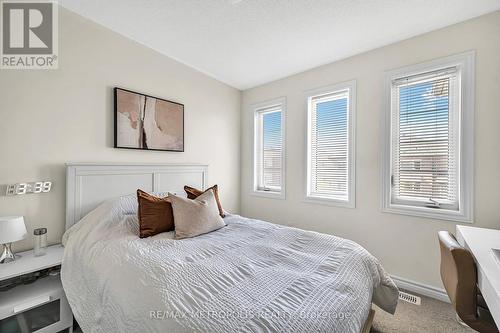 1129 Cameo Street, Pickering, ON - Indoor Photo Showing Bedroom