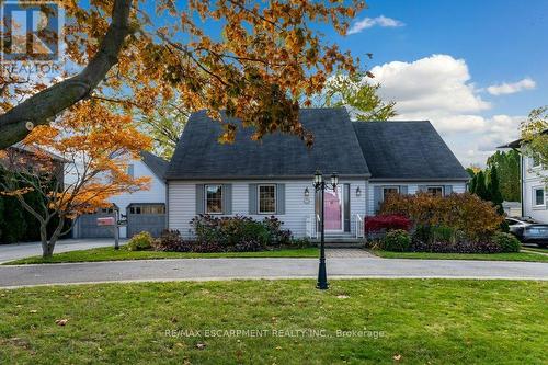 24 LAKE STREET  Grimsby, ON L3M 2G7