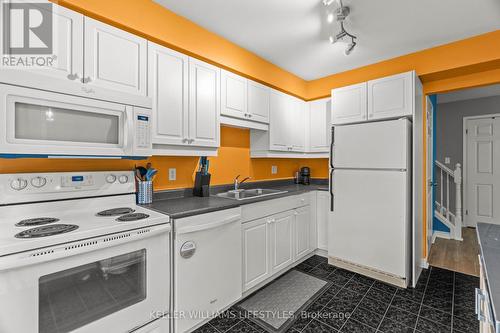 2 - 505 Proudfoot Lane, London North (North N), ON - Indoor Photo Showing Kitchen With Double Sink