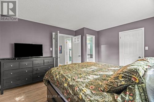 2 - 505 Proudfoot Lane, London North (North N), ON - Indoor Photo Showing Bedroom