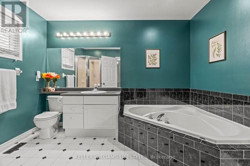 2 - 505 Proudfoot Lane, London North (North N), ON - Indoor Photo Showing Bathroom