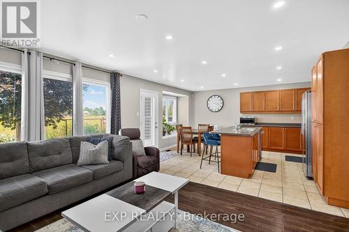 Eat in Kitchen - 38 John W Taylor Avenue, New Tecumseth, ON - Indoor Photo Showing Living Room