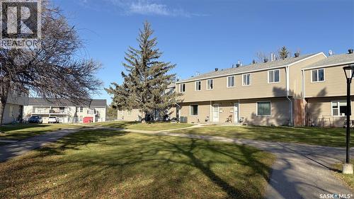 3936 Castle Road, Regina, SK - Outdoor