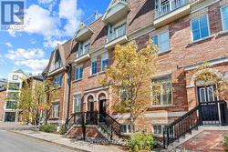 51 ST PAUL STREET  Toronto, ON M5A 3H2