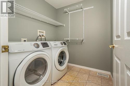 17 - 2705 Kingsway Drive, Kitchener, ON - Indoor Photo Showing Laundry Room