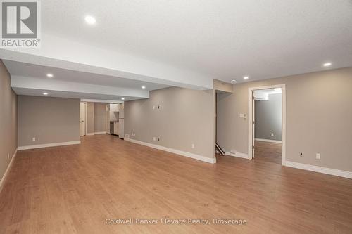 17 - 2705 Kingsway Drive, Kitchener, ON - Indoor Photo Showing Other Room