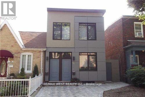 Lower - 111 Lippincott Street, Toronto, ON - Outdoor