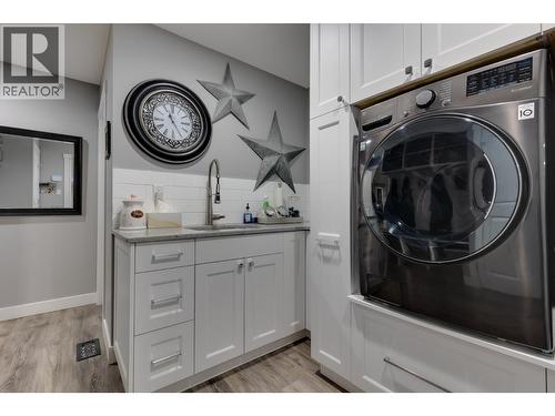 8458 Westcrest Drive, Prince George, BC - Indoor Photo Showing Laundry Room