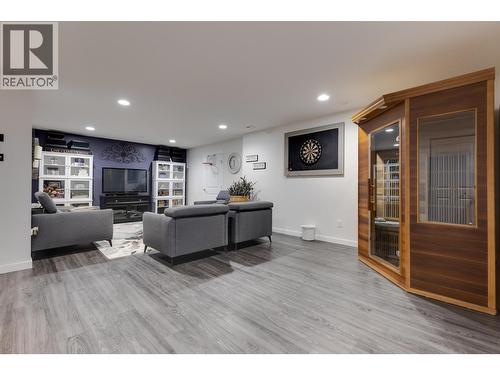 8458 Westcrest Drive, Prince George, BC - Indoor