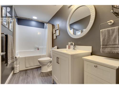 8458 Westcrest Drive, Prince George, BC - Indoor Photo Showing Bathroom