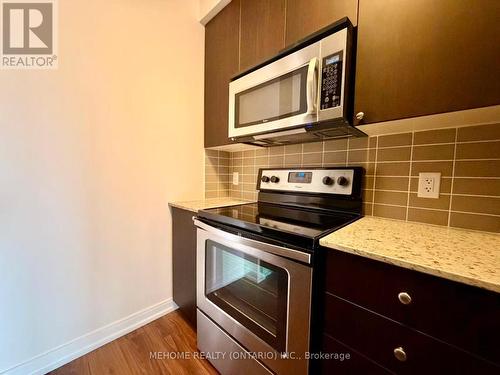2207 - 151 Village Green Square, Toronto, ON - Indoor Photo Showing Kitchen