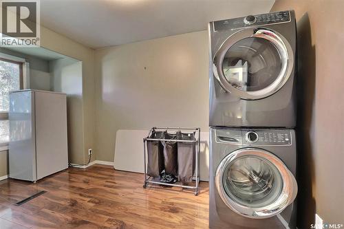 3428 Wascana Street, Regina, SK - Indoor Photo Showing Laundry Room