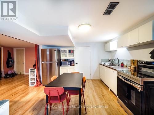 15 Michael Drive S, Port Colborne (Sugarloaf), ON - Indoor Photo Showing Kitchen