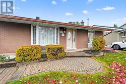 1031 CONNAUGHT AVENUE  Ottawa, ON K2B 5N2