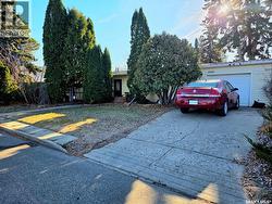 2001 Lansdowne AVENUE  Saskatoon, SK S7J 1G4