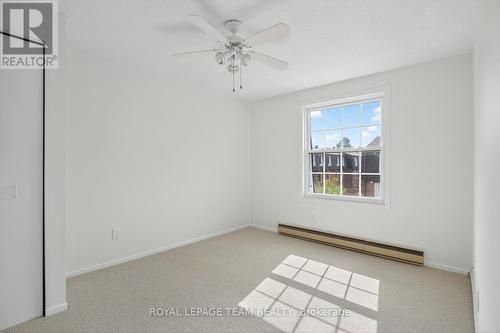 9 Moorside Private, Ottawa, ON - Indoor Photo Showing Other Room