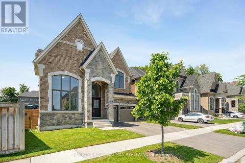 4 DAISY MEADOW CRESCENT  Caledon, ON L7C 4G4