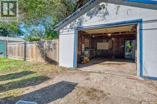 1343 Queen Street, Regina, SK - Outdoor