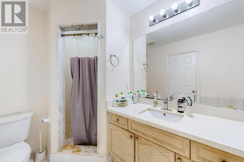 908 Stonebridge Avenue, Mississauga, ON - Indoor Photo Showing Bathroom