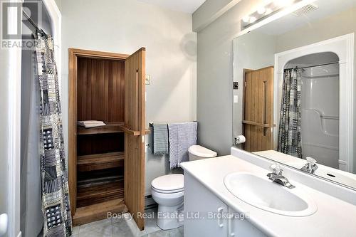 131 - 150 Victoria Street S, Blue Mountains, ON - Indoor Photo Showing Bathroom
