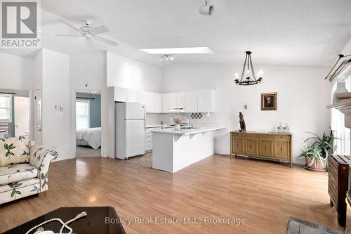 131 - 150 Victoria Street S, Blue Mountains, ON - Indoor