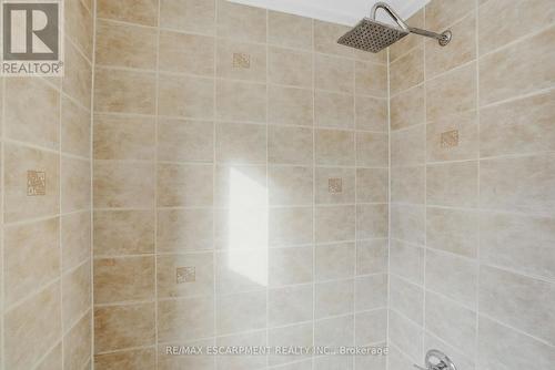 246 Cope Street, Hamilton, ON - Indoor Photo Showing Bathroom