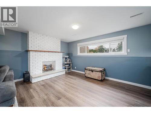 3278 Webber Road, West Kelowna, BC - Indoor Photo Showing Living Room With Fireplace