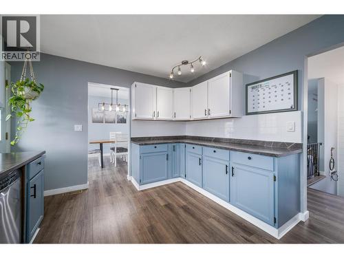 3278 Webber Road, West Kelowna, BC - Indoor Photo Showing Kitchen