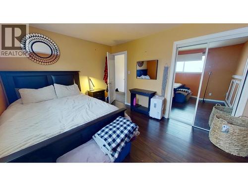 8232 98 Avenue, Fort St. John, BC - Indoor Photo Showing Bedroom