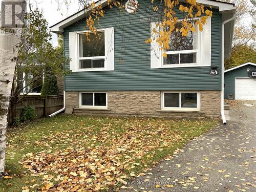 54 COURTICE CRESCENT  Collingwood, ON L9Y 4G1