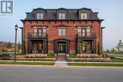 201 - 941 CHARLES WILSON PARKWAY  Cobourg, ON K9A 0L2