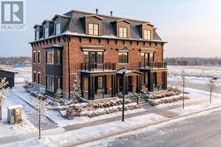 201 - 941 CHARLES WILSON PARKWAY  Cobourg, ON K9A 0L2