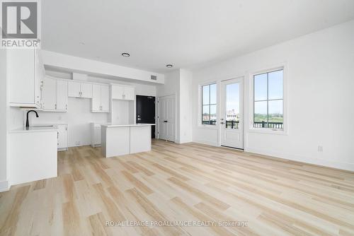 202 - 941 Charles Wilson Parkway, Cobourg, ON - Indoor Photo Showing Kitchen